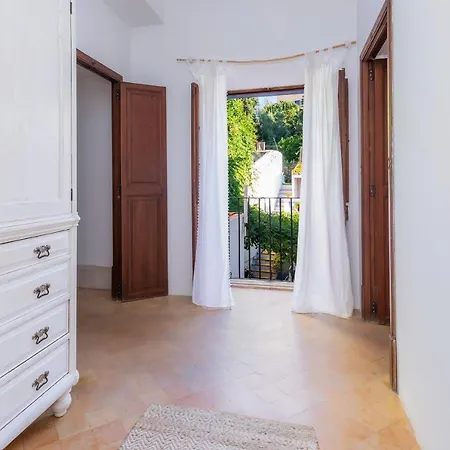 Ithaka Petit Holiday home *